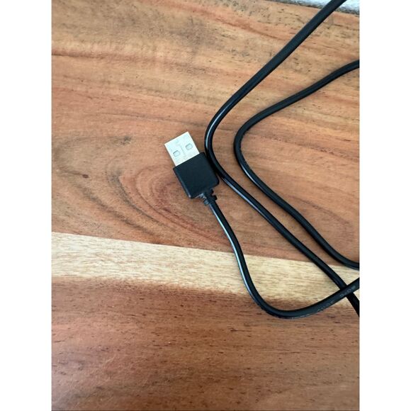 Cream gold pineapple essential oils diffuser textured island tropical home decor - Picture 5 of 6